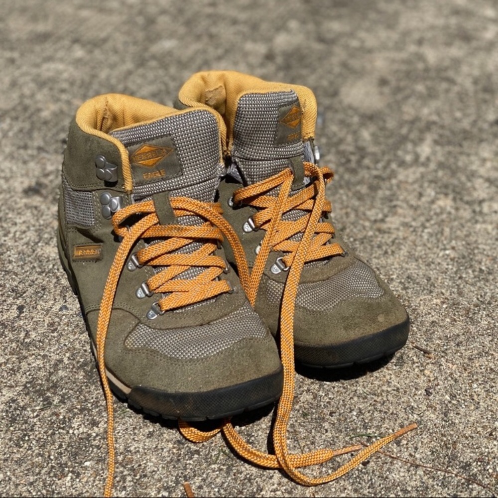 ☀️preloved Merrell hiking boots